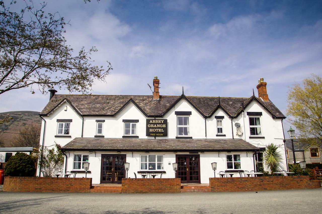 Abbey Grange 3*